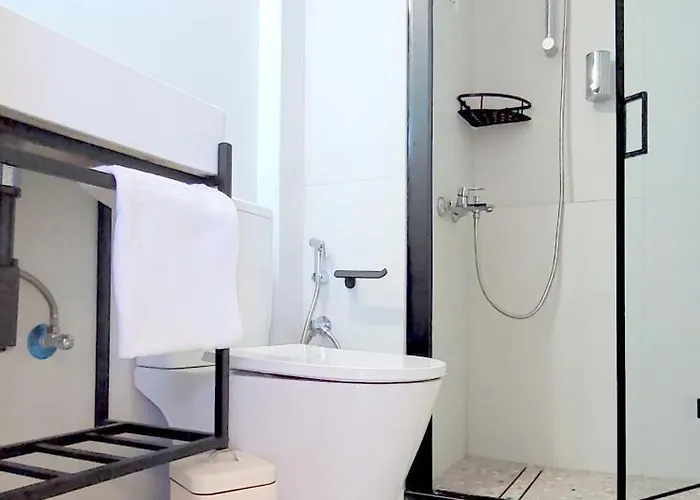 Happyface Apartment *